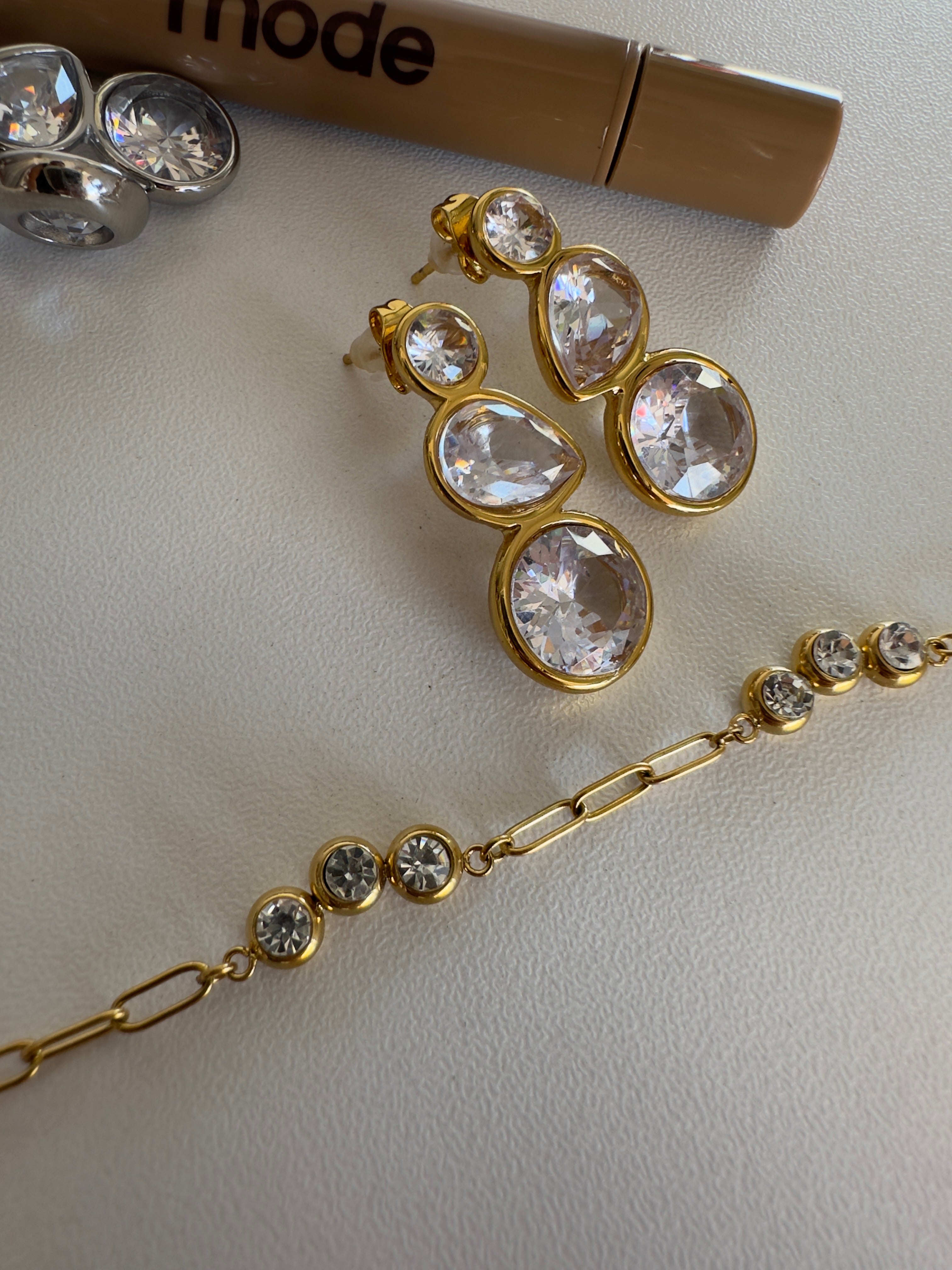 Aretes